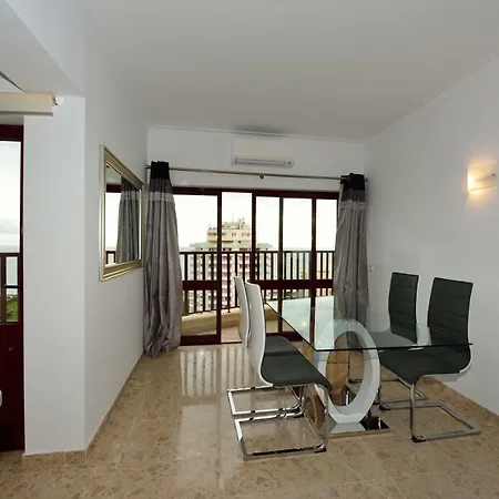 High In The Sky Appartamento