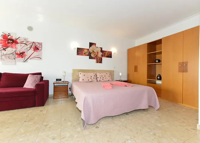 High In The Sky Daire