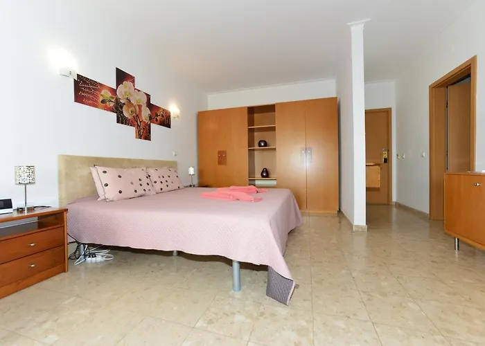 High In The Sky Daire