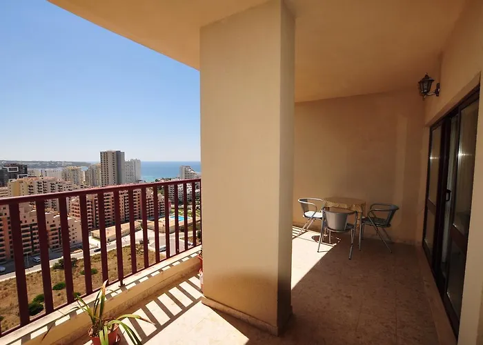 High In The Sky Daire Portimão