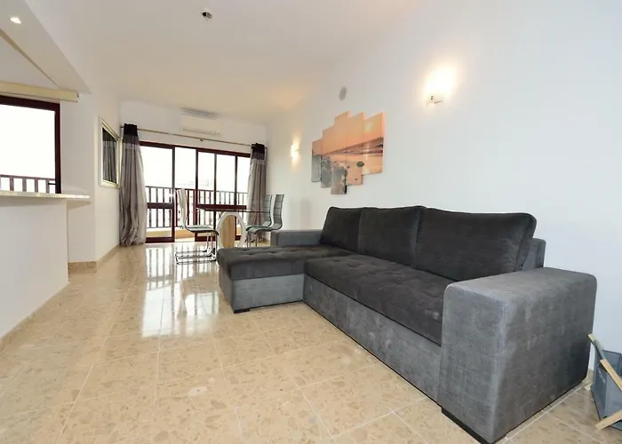 High In The Sky Daire